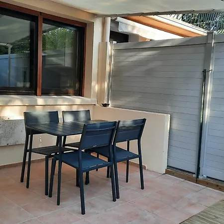 Climatise Lantanas 2 Adultes 2 Enfants Lägenhet