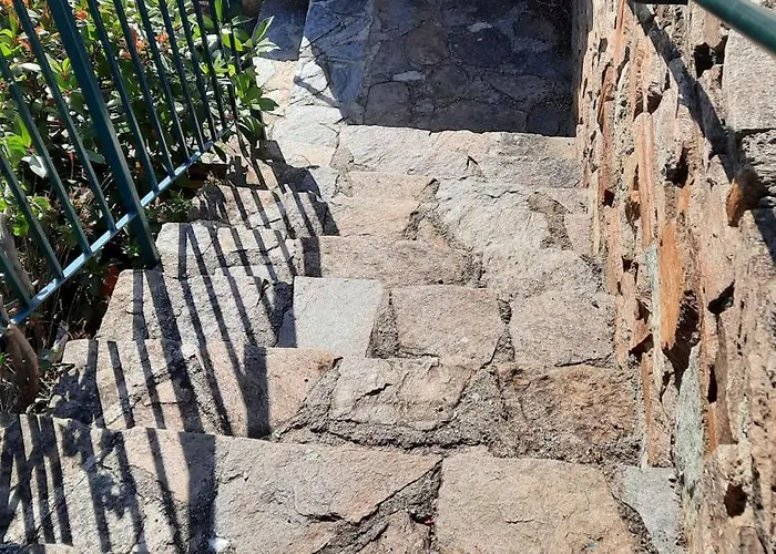 Climatise Lantanas 2 Adultes 2 Enfants Le Lavandou