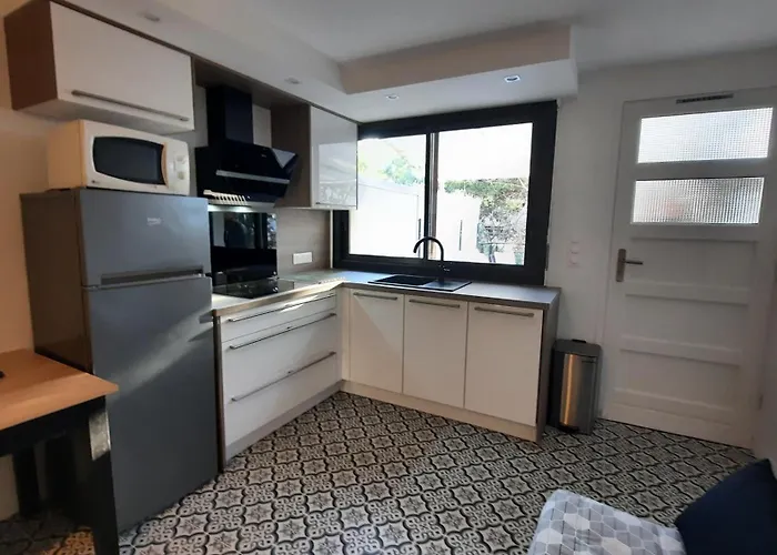 Appartement Climatise Lantanas 2 Adultes 2 Enfants Le Lavandou