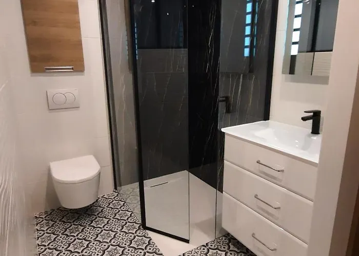 Climatise Lantanas 2 Adultes 2 Enfants 르 라방두